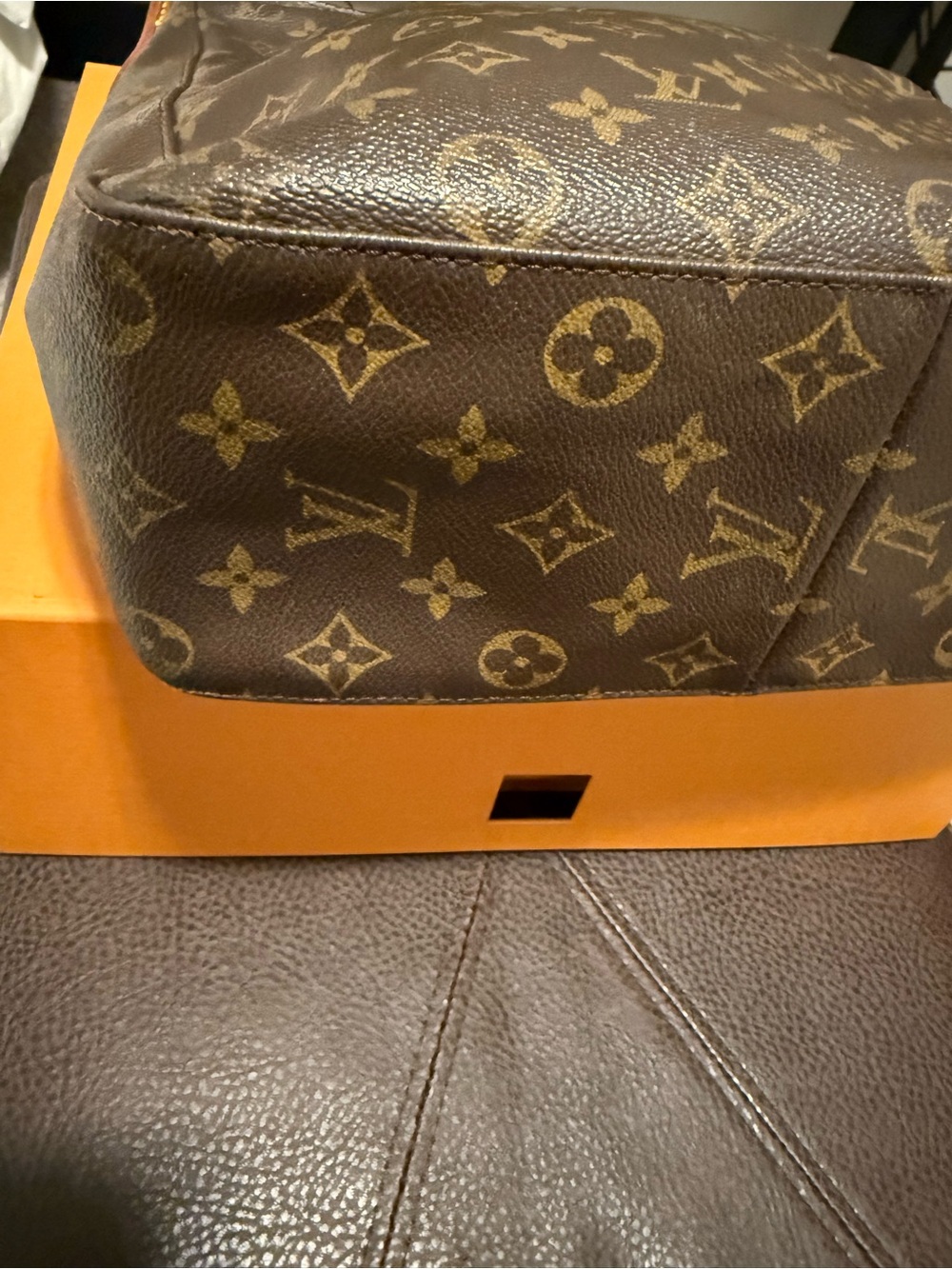 Louis Vuitton Monogram Canvas Shoulder Bag with Tan Handle - Picture 8 of 9